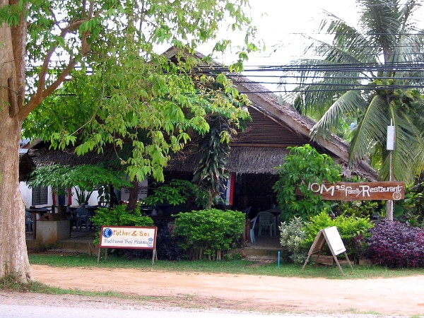 Khao Lak - Father & Son und Nom's Family Restaurant