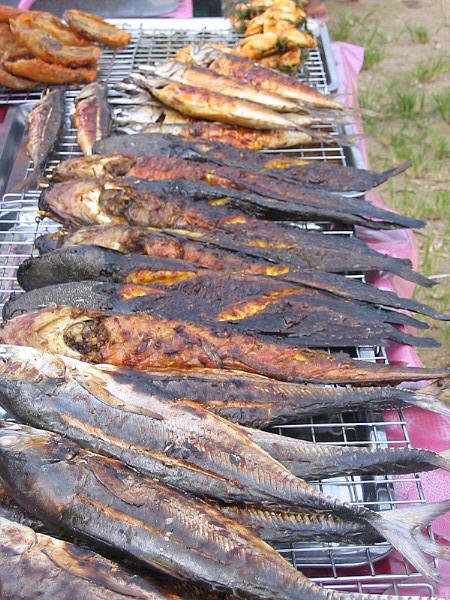 Gegrillter Fisch auf dem Bang Niang Market